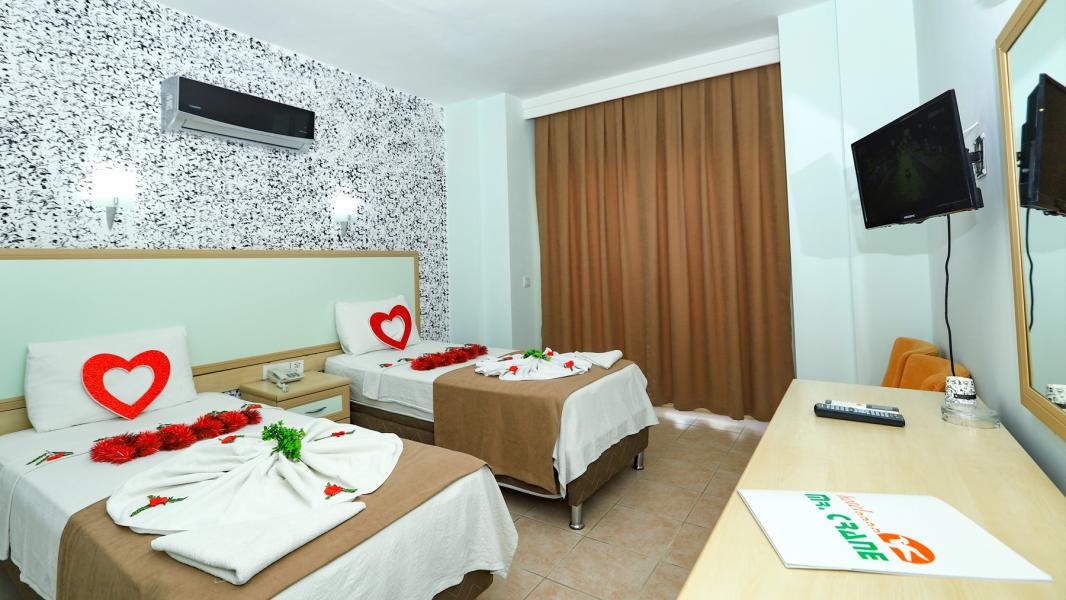 Mr Crane Hotel