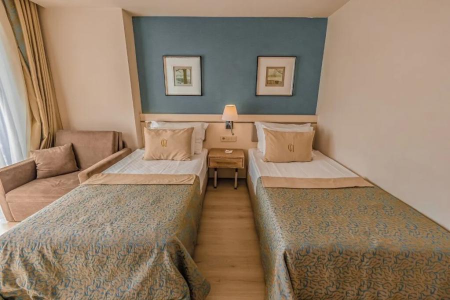 Castival Hotel Yılbaşı Özel | Side Tatili | 3 Gece 4 Gün