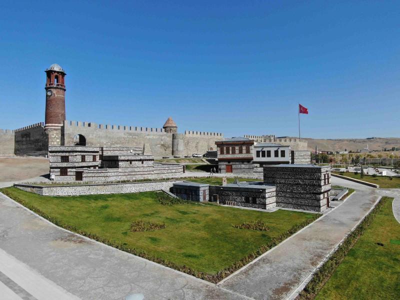 İSTANBUL ÇIKIŞLI / UÇAKLI BAŞTAN BAŞA BÜYÜK DOĞU ANADOLU TURU / 5 GECE KONAKLAMALI /