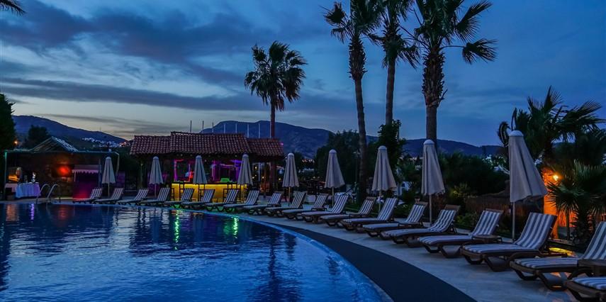 Costa 3S Beach Resort Bodrum | 3 Gece Konaklamalı | İstanbul , İzmit, Bursa ve İzmir Hareketli