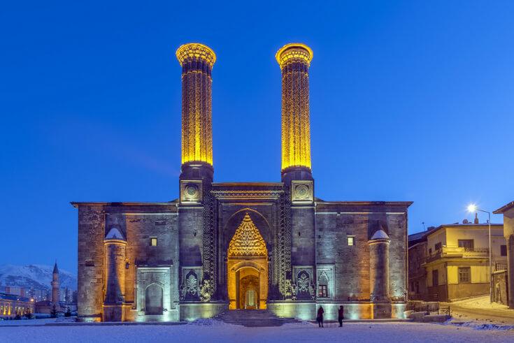 İSTANBUL ÇIKIŞLI/ UÇAKLI BÜYÜK DOĞU TURU/5 GECE/
