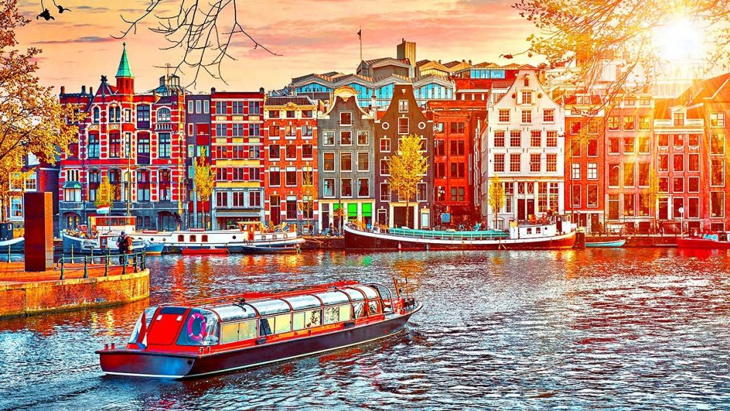 Comfort Benelüx & Paris & Alsace Turu - Pegasus Hava Yolları ile 6 Gece (AMS-BSL) 