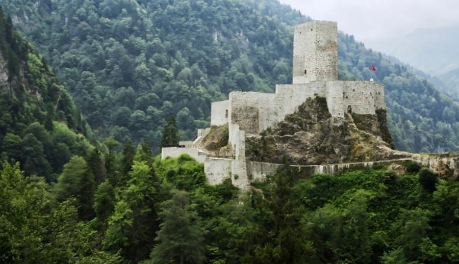 Uçaklı Butik Batum ve Ayder Yaylası Turu (2 Gece Batum Konaklamalı)