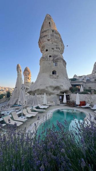 Kapadokya’nın Kalbine Yolculuk: Ihlara & Hacı Bektaş Turu (1 Gece Otel Konaklamalı)