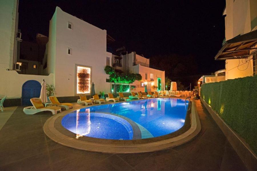 Hotel Bleu Nuit 4 Gece 5 Gün