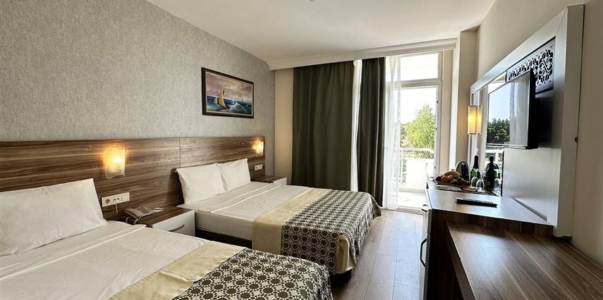 Transatlantik Beach Hotel 4 Gece 5 Gün