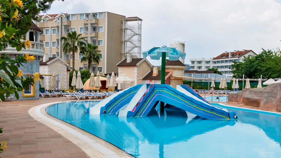 Rox Resort Hotel 4 Gece 5 Gün