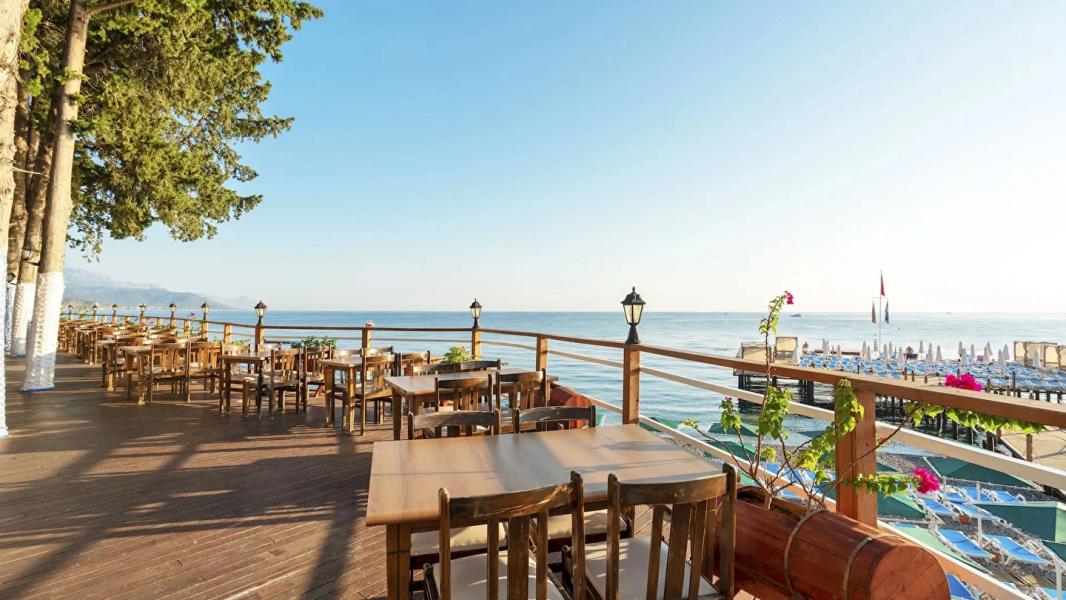 Rox Resort Hotel 4 Gece 5 Gün