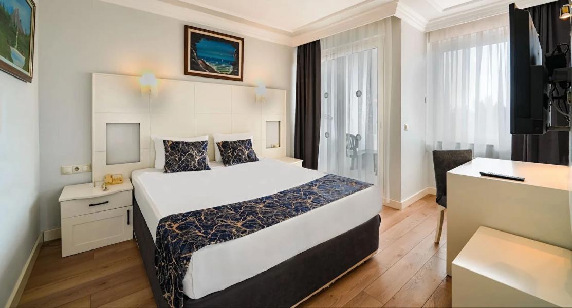 Rox Resort Hotel 4 Gece 5 Gün