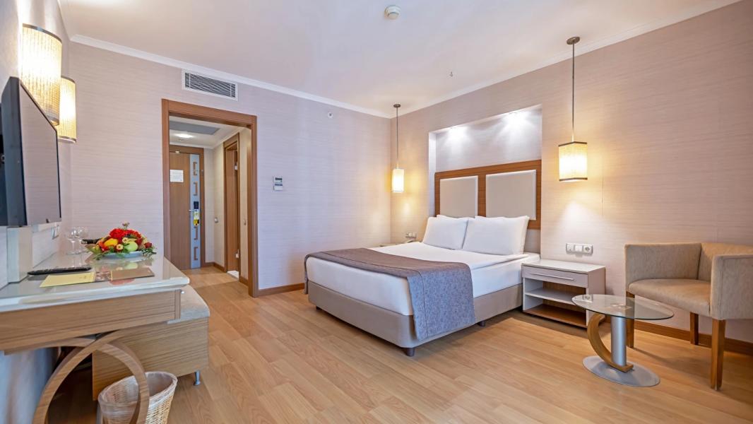 Royal Asarlık Beach Hotel 4 Gece 5 Gün