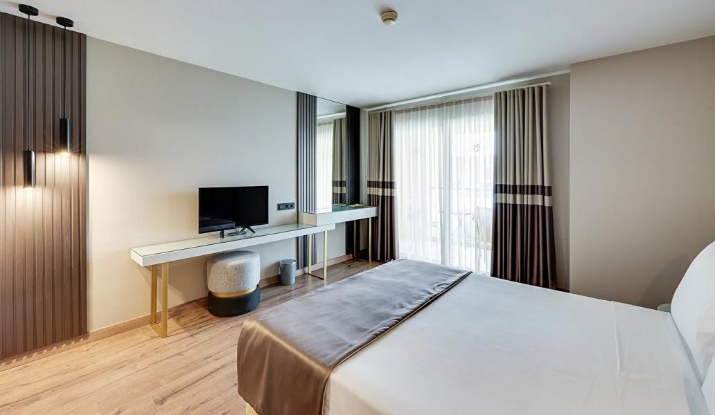 Royal Asarlık Beach Hotel 4 Gece 5 Gün