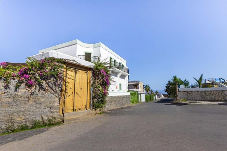 Salinas Beach Hotel 3 Gece 4 Gün
