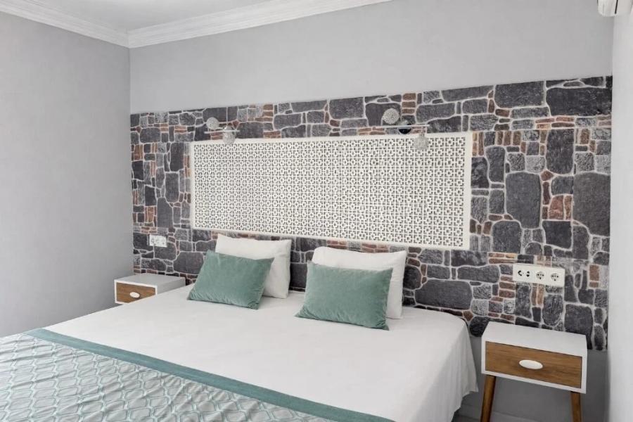 Salinas Beach Hotel 4 Gece 5 Gün