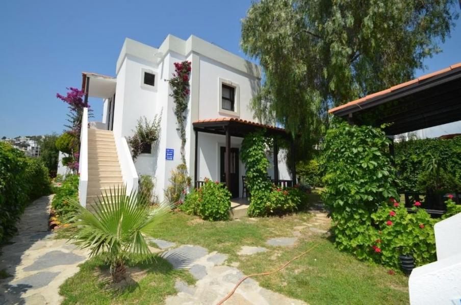 Salinas Beach Hotel 4 Gece 5 Gün