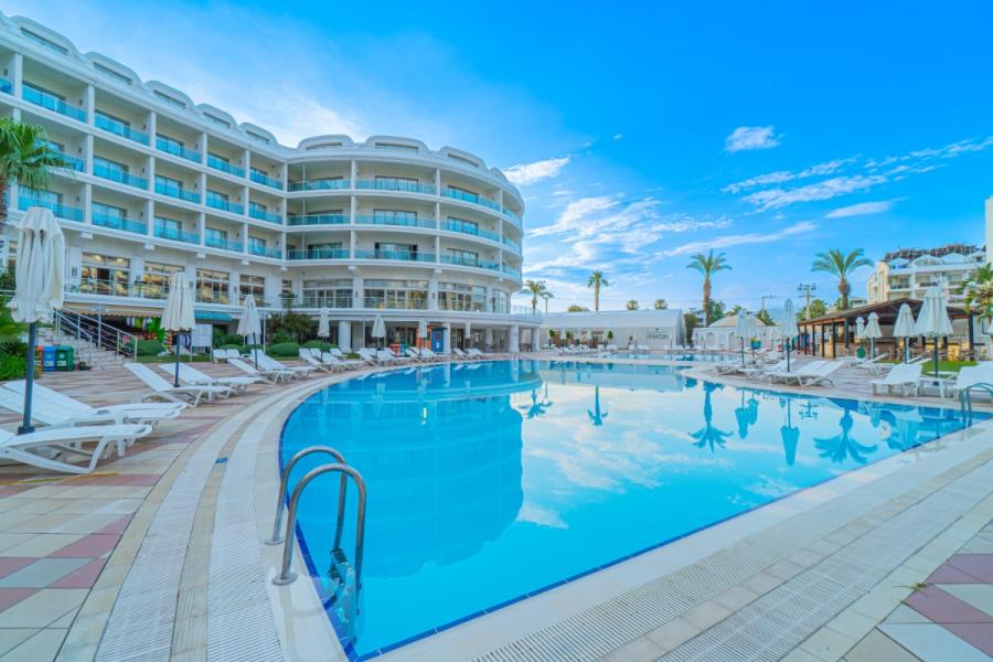 Pineta Park Deluxe Hotel 4 Gece 5 Gün