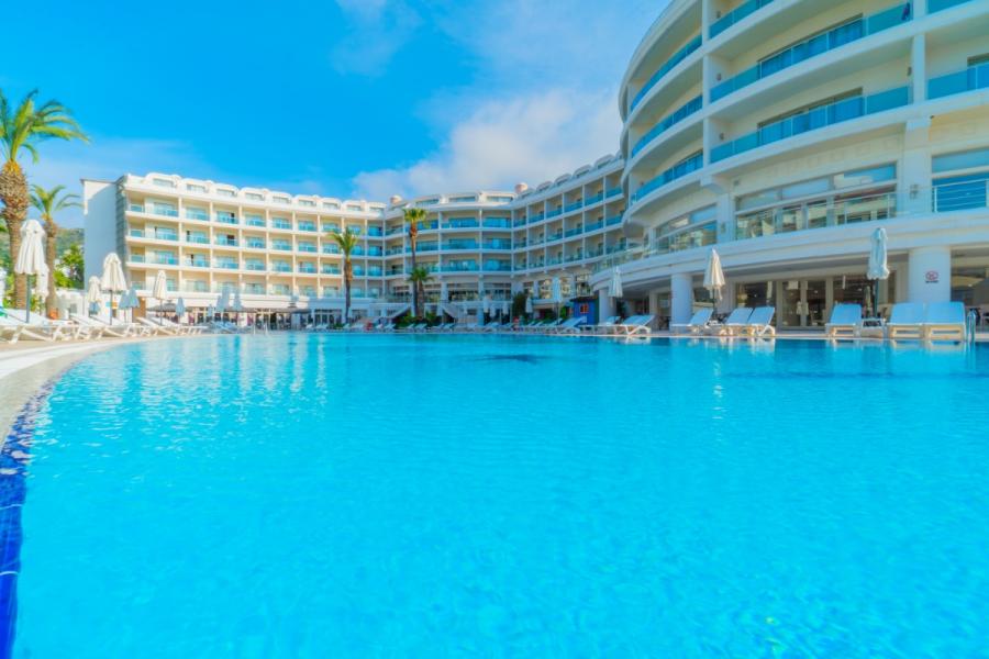 Pineta Park Deluxe Hotel 4 Gece 5 Gün
