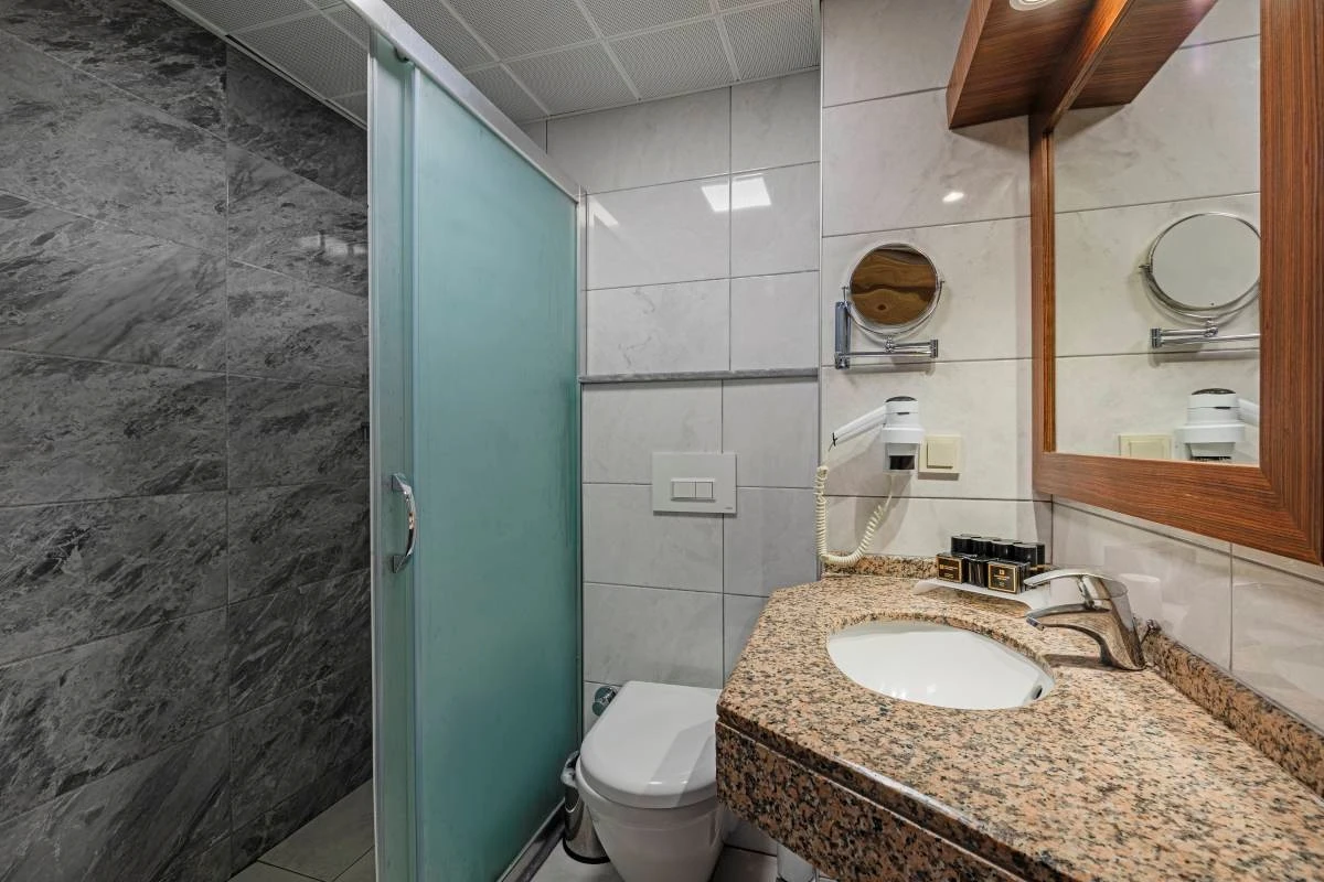 Fame Beach Hotel 3 Gece 4 Gün