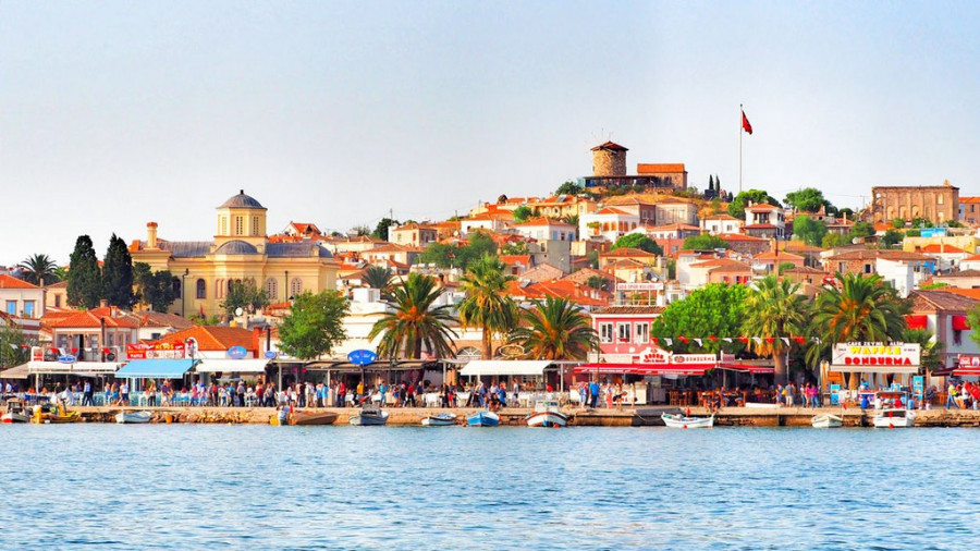 Ayvalık Kuşadası Çeşme Alaçatı Turu / 2 Gece Otel Konaklamalı / İstanbul Çıkışlı