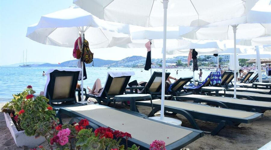 Leo Beach Resort Hotel 4 Gece 5 Gün
