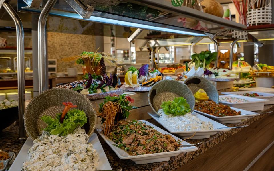 Golden Beach Resort 4 Gece 5 Gün