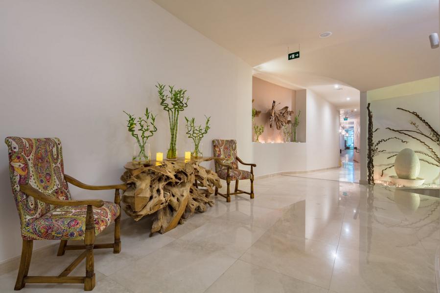 Kıbrıs Tatili - 5* Acapulco Resort Convention Spa (Otel+Uçak+Transfer)
