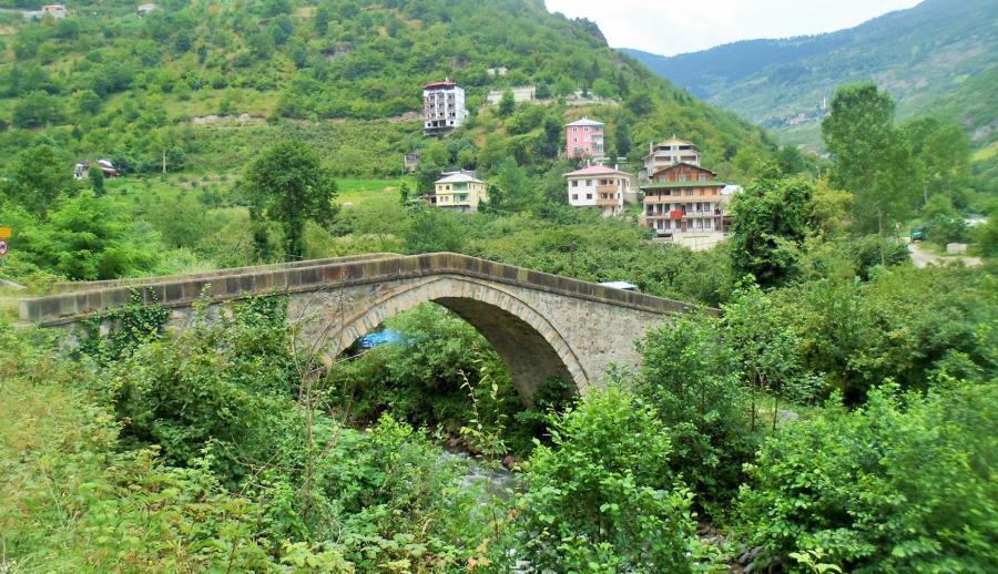 Uçaklı Doğu Karadeniz Turu (3 Gece Konaklamalı)