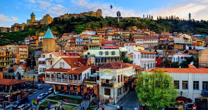 Uçaklı Batum Tiflis Turu Noel Pazarları (3 Gece 4 Gün)
