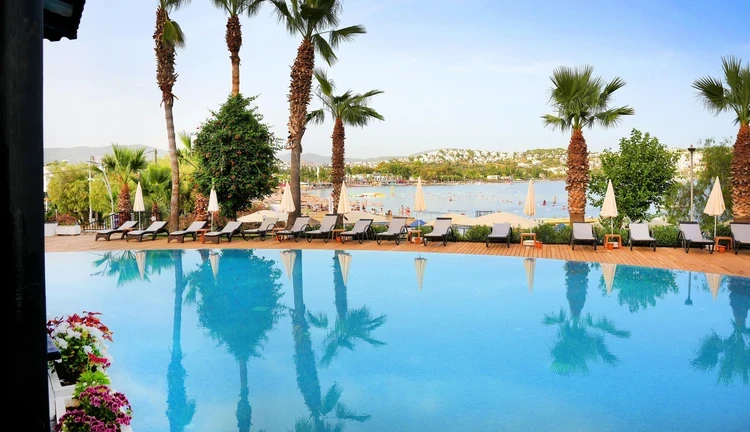 Mira Beach Bodrum | 3 Gece Otel Konaklamalı