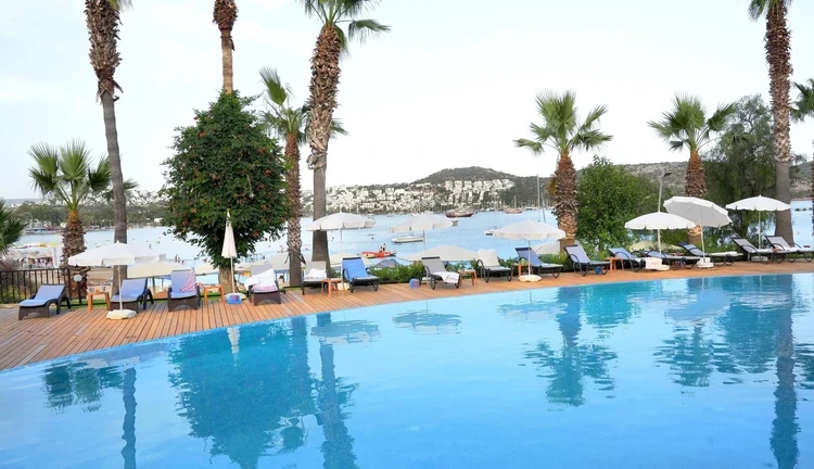 Mira Beach Bodrum | 4 Gece Otel Konaklamalı