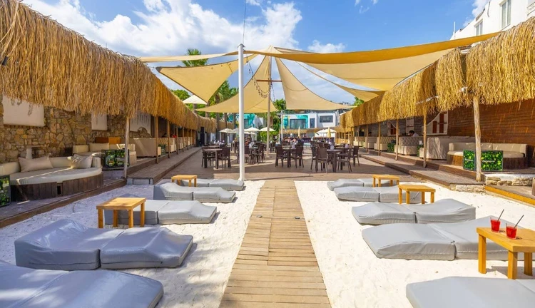 Leo Beach Resort +16 | 4 Gece Konaklamalı