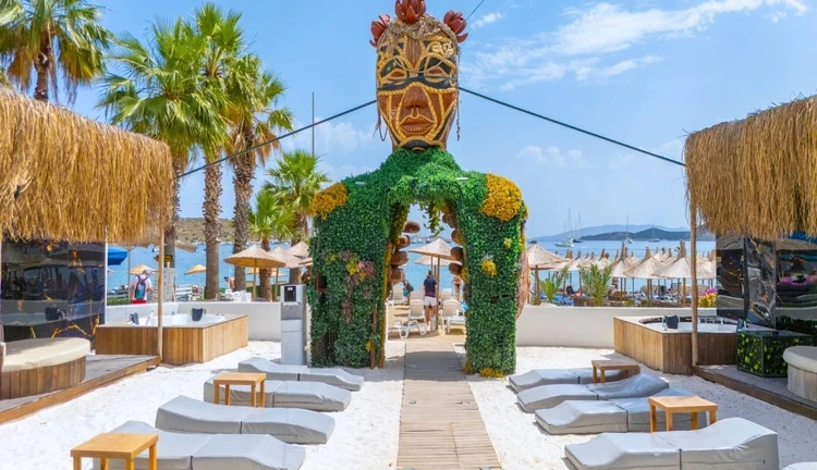 Leo Beach Resort +16 | 4 Gece Konaklamalı