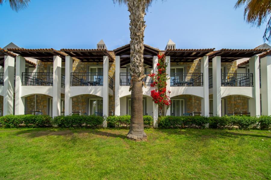 Tiana Beach Resort Bodrum | 3 Gece Konaklamalı