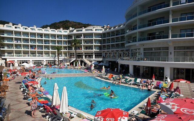 Pineta Park Deluxe Hotel Marmaris | 4 Gece 5 Gün