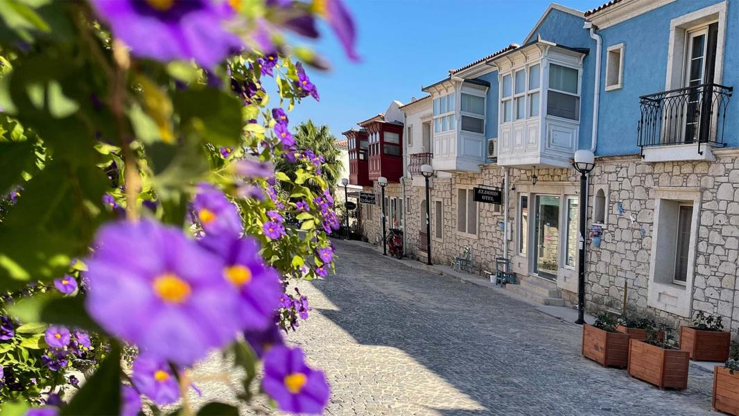 İzmir Çeşme Alaçatı Turu | 1 Gece Otel Konaklamalı