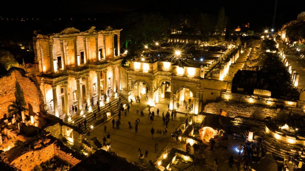 BÜYÜLÜ EFES GECE TURU 