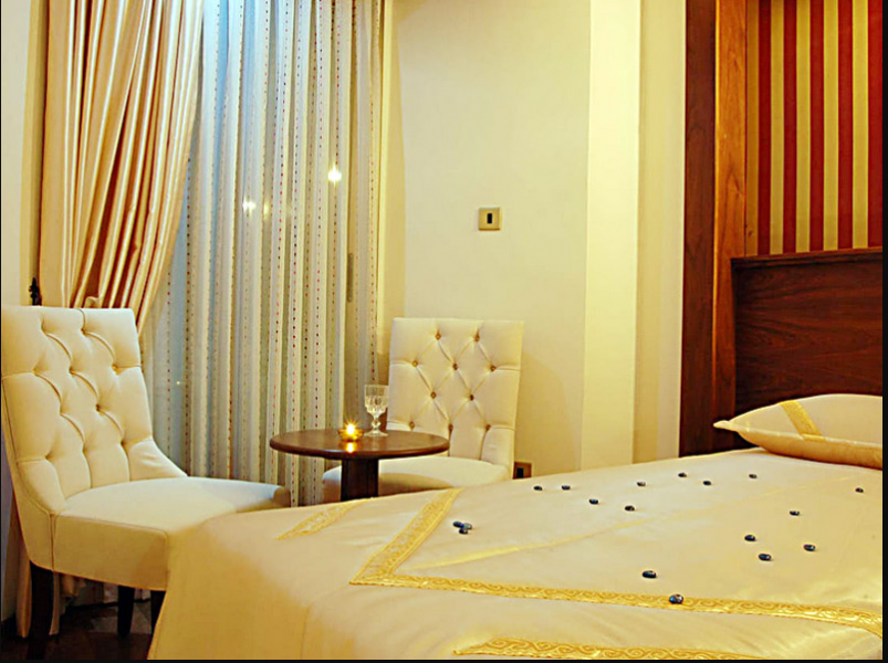 Grand Center Boutique Hotel
