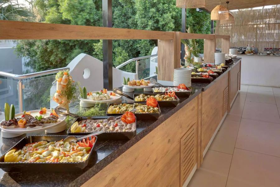 Leo  Beach Resort  +16 / 4 Gece 5 Gün