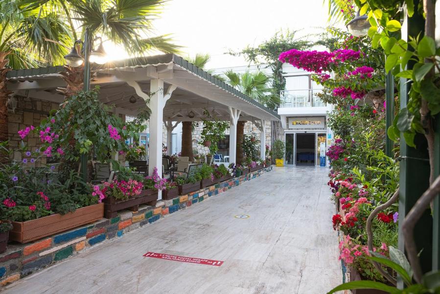  Anadolu Hotels Bodrum 4 Gece 5 Gün  