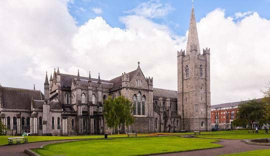 BAŞTANBAŞA BÜYÜK BRİTANYA - Türk Havayolları ile - 7 Gece 8 Gün - 2026